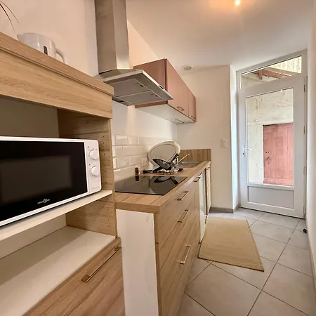 L'appart T2 Ibiza Chic & Terrasse - 5 Min Circuit Apartmán
